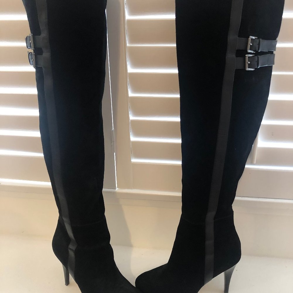 MICHAEL KORS BOOTS  SIZE 8M
